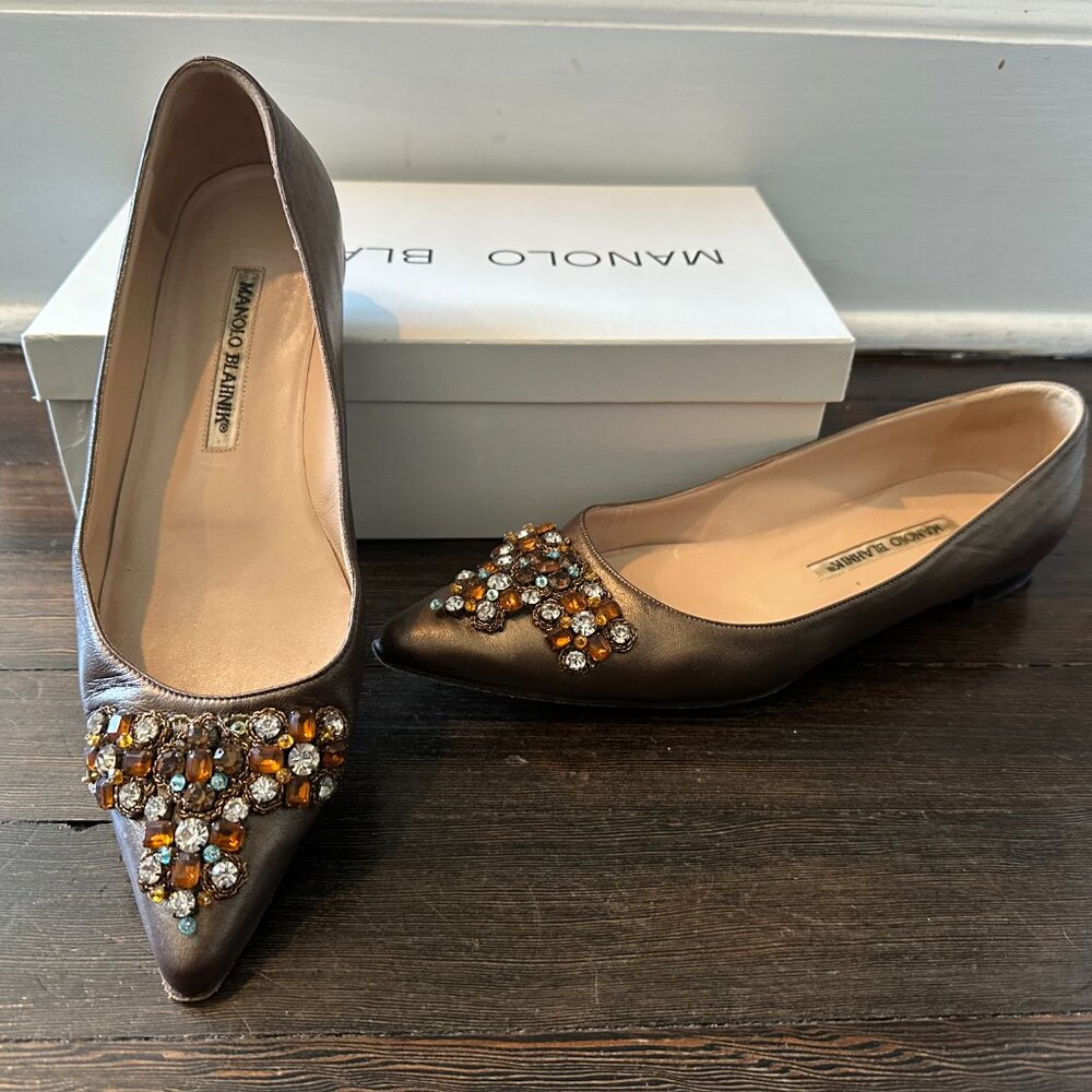 Manolo Blahnik Bonze Leather Jeweled Flats - sz 37